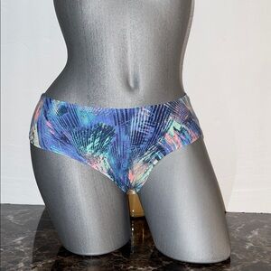 Victoria’s Secret Pink Cotton Hipster Panty Underwear. NWT Size Medium.